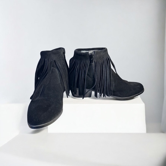 Steve Madden Suede Fringe Ankle Boots | Black Leather Suede Booties | Women’s 7M - Picture 10 of 10